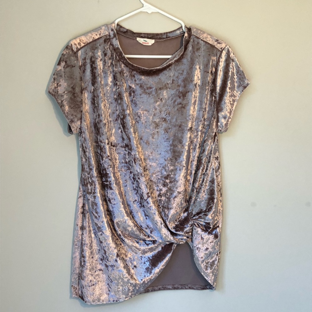 Hummingbird Women’s Velvet Top Size Small